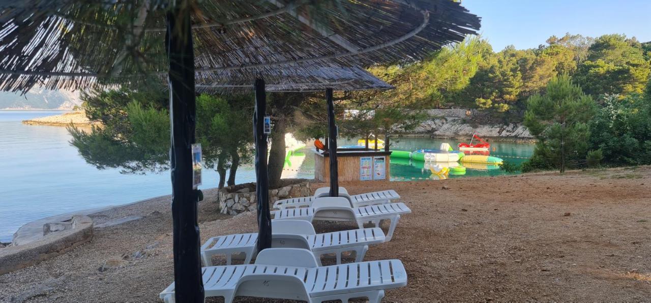 Apartments Villa "Aurea" With Pool Кърк Екстериор снимка